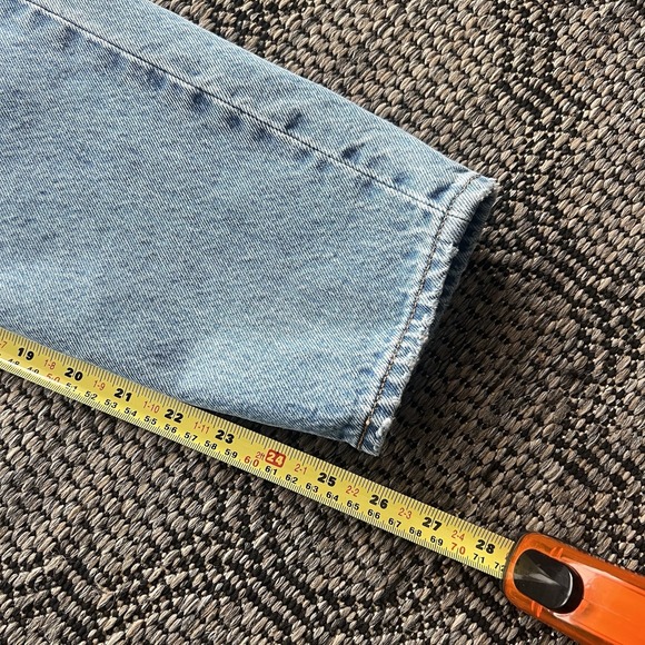 Levis Pants Women's 26 Light Wash Premium Denim Jeans Button Fly Wedgie Fit - Picture 6 of 7